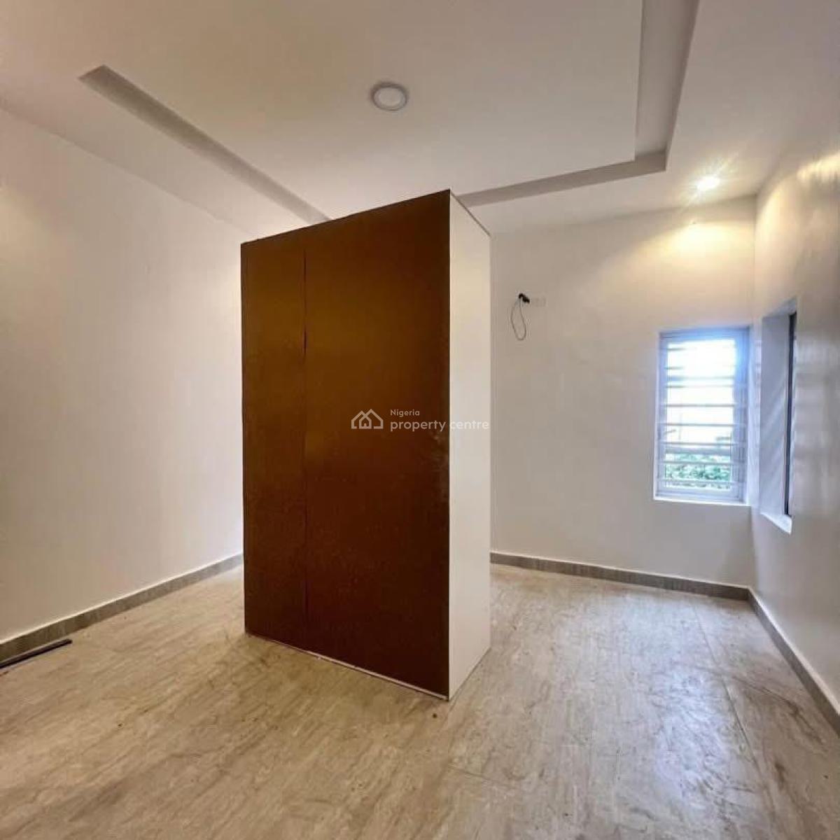 Lovely 2 Bedroom Apartment, Ikeja, Lagos, Flat / Apartment for Sale