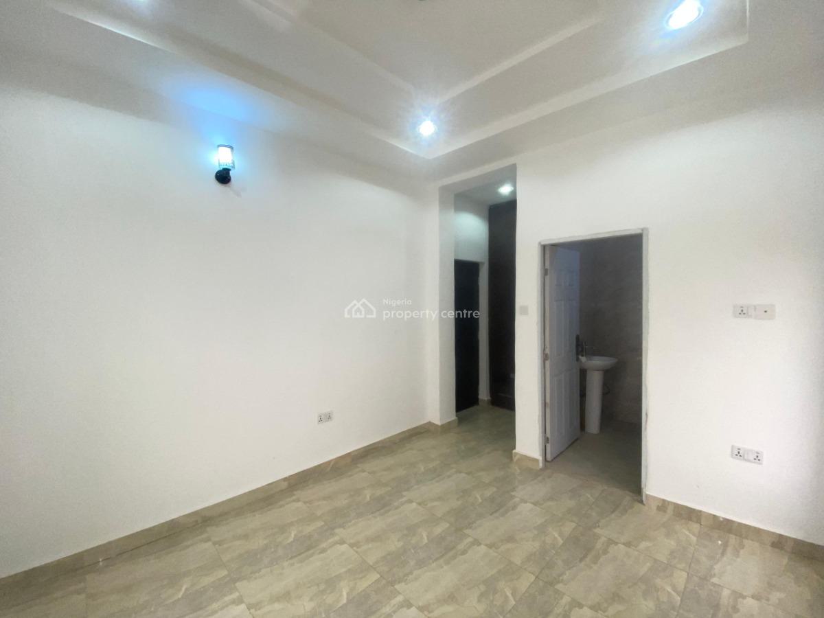 Newly-built 3 Bedroom Apartment, Wuye, Abuja, Flat / Apartment for Sale