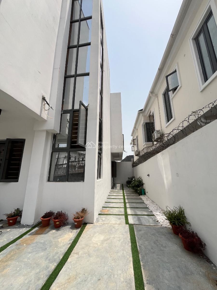 4 Bedroom Terraced Duplex, Ologolo, Lekki, Lagos, Detached Duplex for Sale