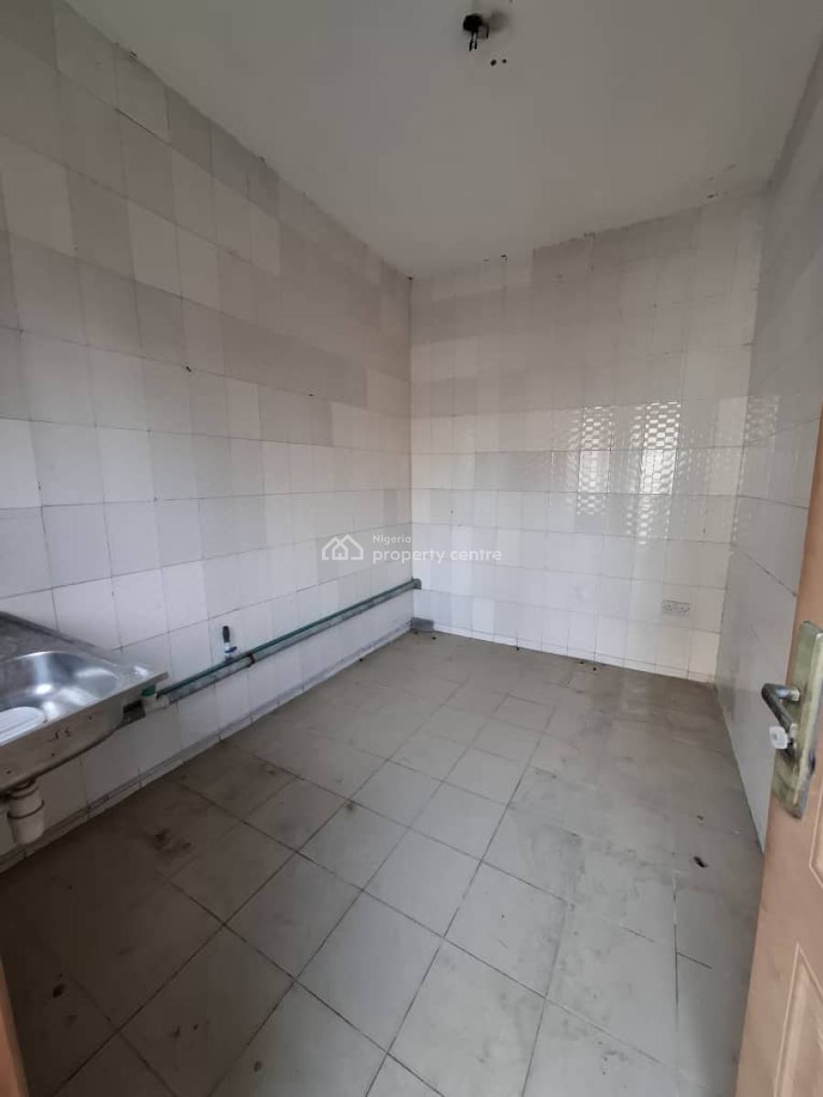 Spacious Self Contain Available, Lekki Phase 1, Lekki, Lagos, Self Contain (single Rooms) for Rent