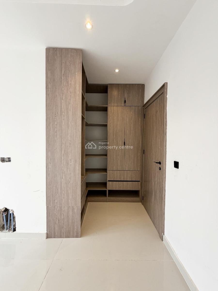 Lovely 3 Bedroom Apartment with Swimming Pool and Bq, Lekki Phase 1, Lekki, Lagos, Block of Flats for Sale