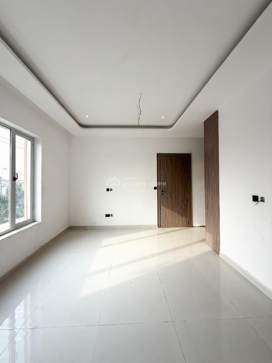 Lovely 3 Bedroom Apartment with Swimming Pool and Bq, Lekki Phase 1, Lekki, Lagos, Block of Flats for Sale