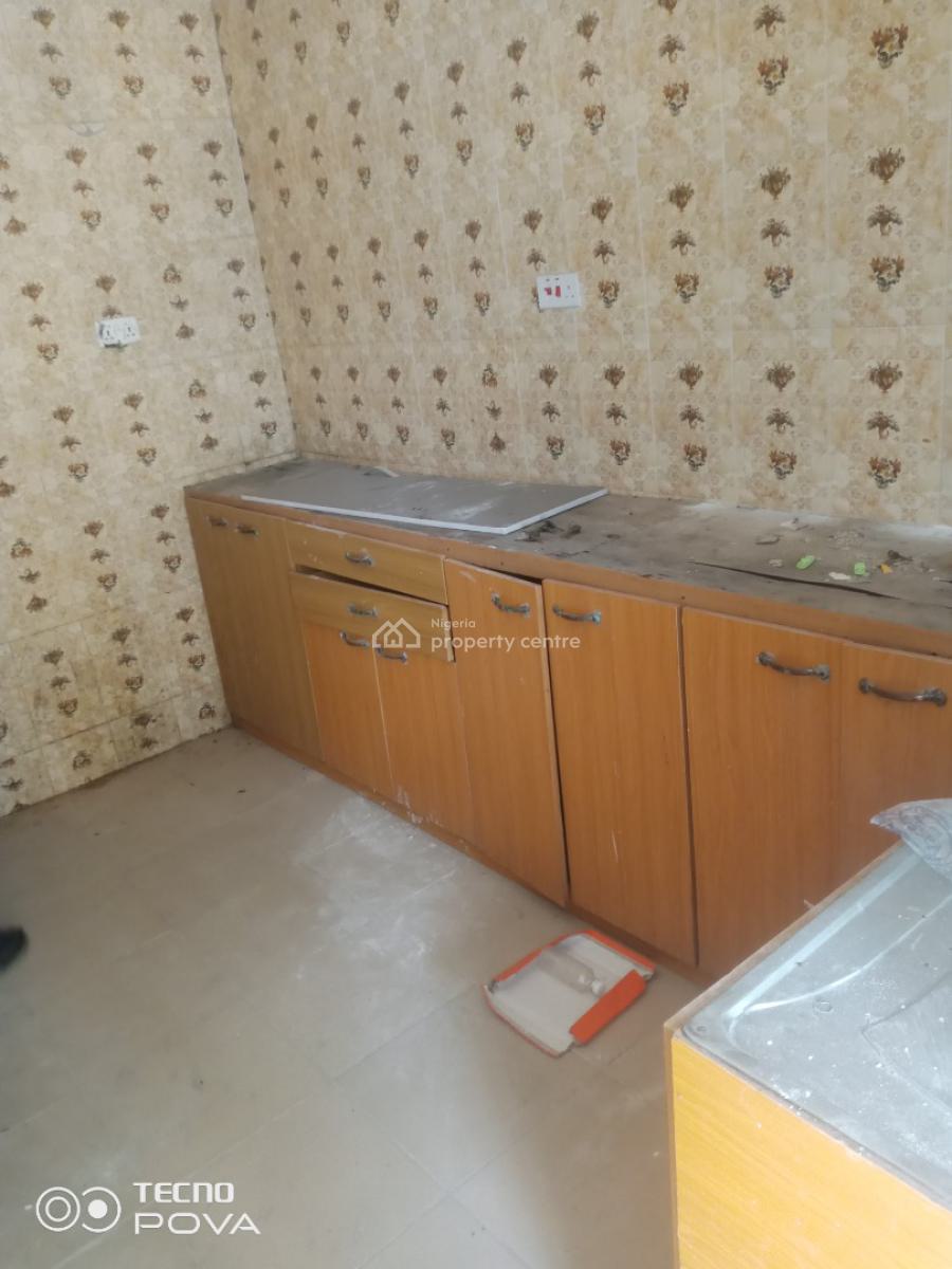 Clean 3 Bedroom Flat Standard, Igbo Agbowa Off Ibeshe Road By Abuja Bus Stop, Ikorodu, Lagos, Flat / Apartment for Rent