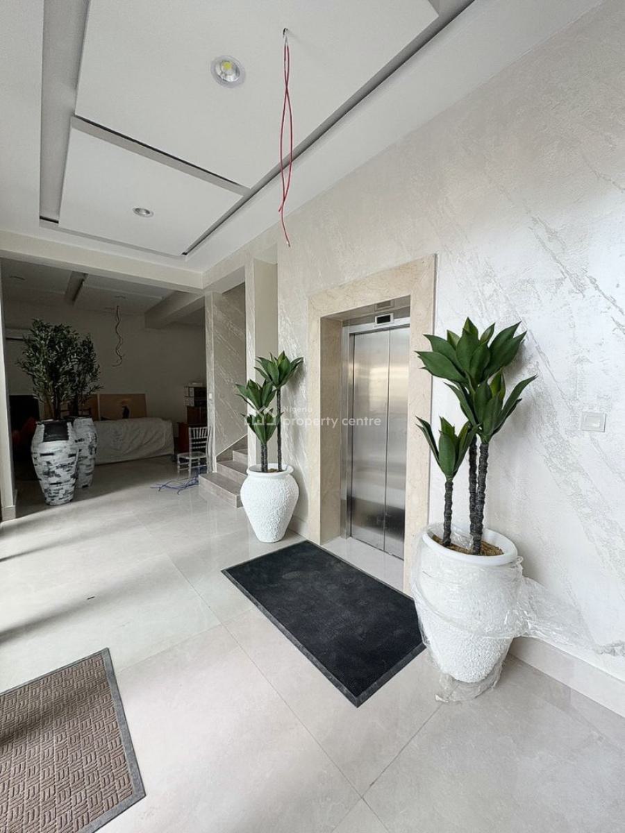 Lovely 3 Bedroom Apartment with Bq, Lekki Phase 1, Lekki, Lagos, Block of Flats for Sale