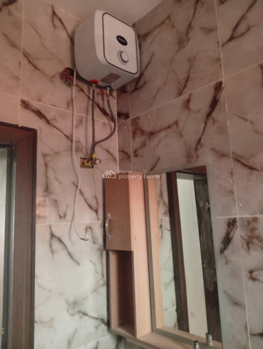 2 Bedroom Duplex, Iju Road, Agege., Iju-ishaga, Agege, Lagos, House for Sale