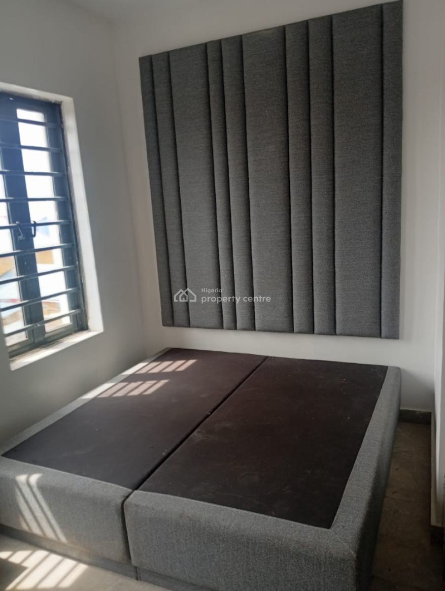 2 Bedroom Duplex, Iju Road, Agege., Iju-ishaga, Agege, Lagos, House for Sale