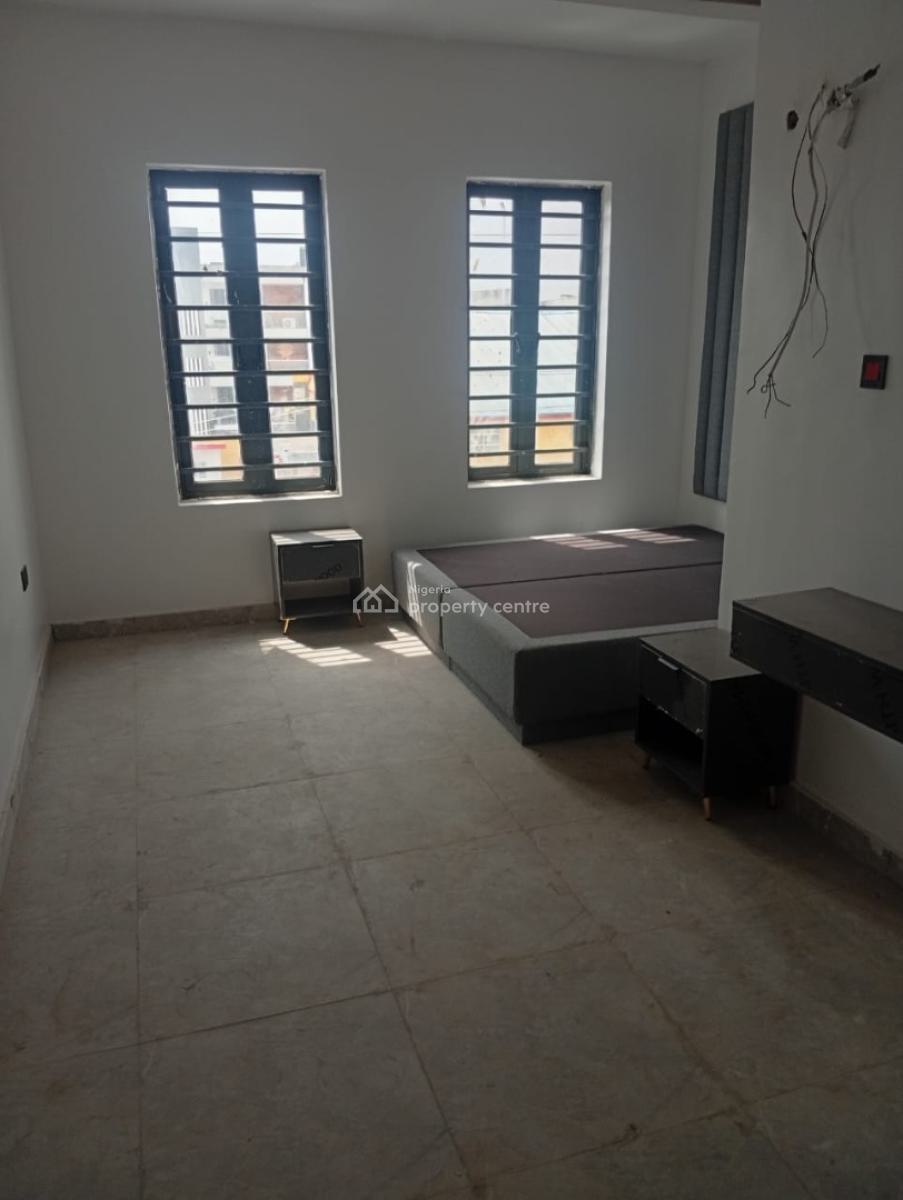 2 Bedroom Duplex, Iju Road, Agege., Iju-ishaga, Agege, Lagos, House for Sale