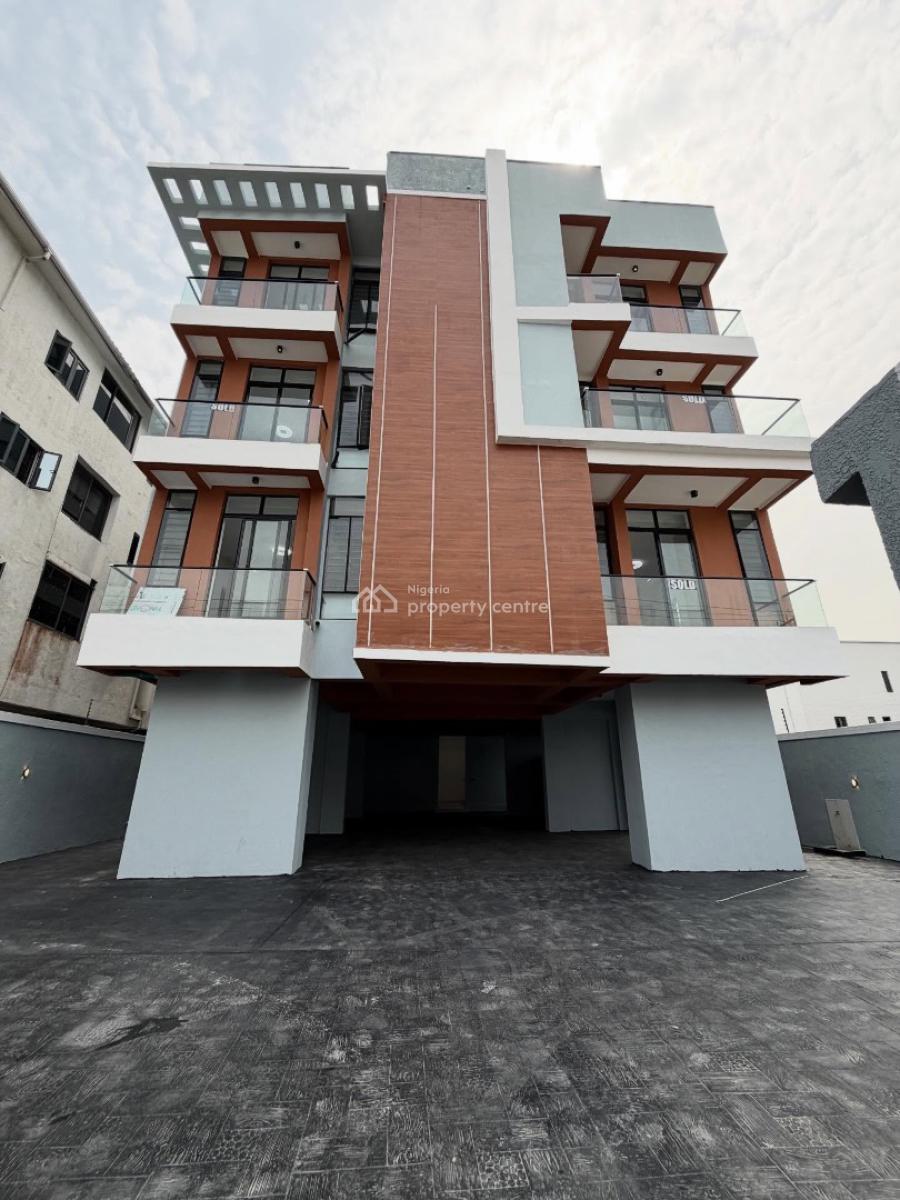 Lovely 2 Bedroom Apartment with Bq, Ologolo, Lekki, Lagos, Block of Flats for Sale