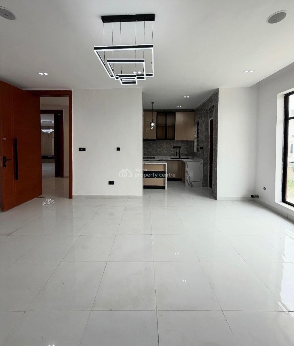 Lovely 2 Bedroom Apartment with Bq, Ologolo, Lekki, Lagos, Block of Flats for Sale