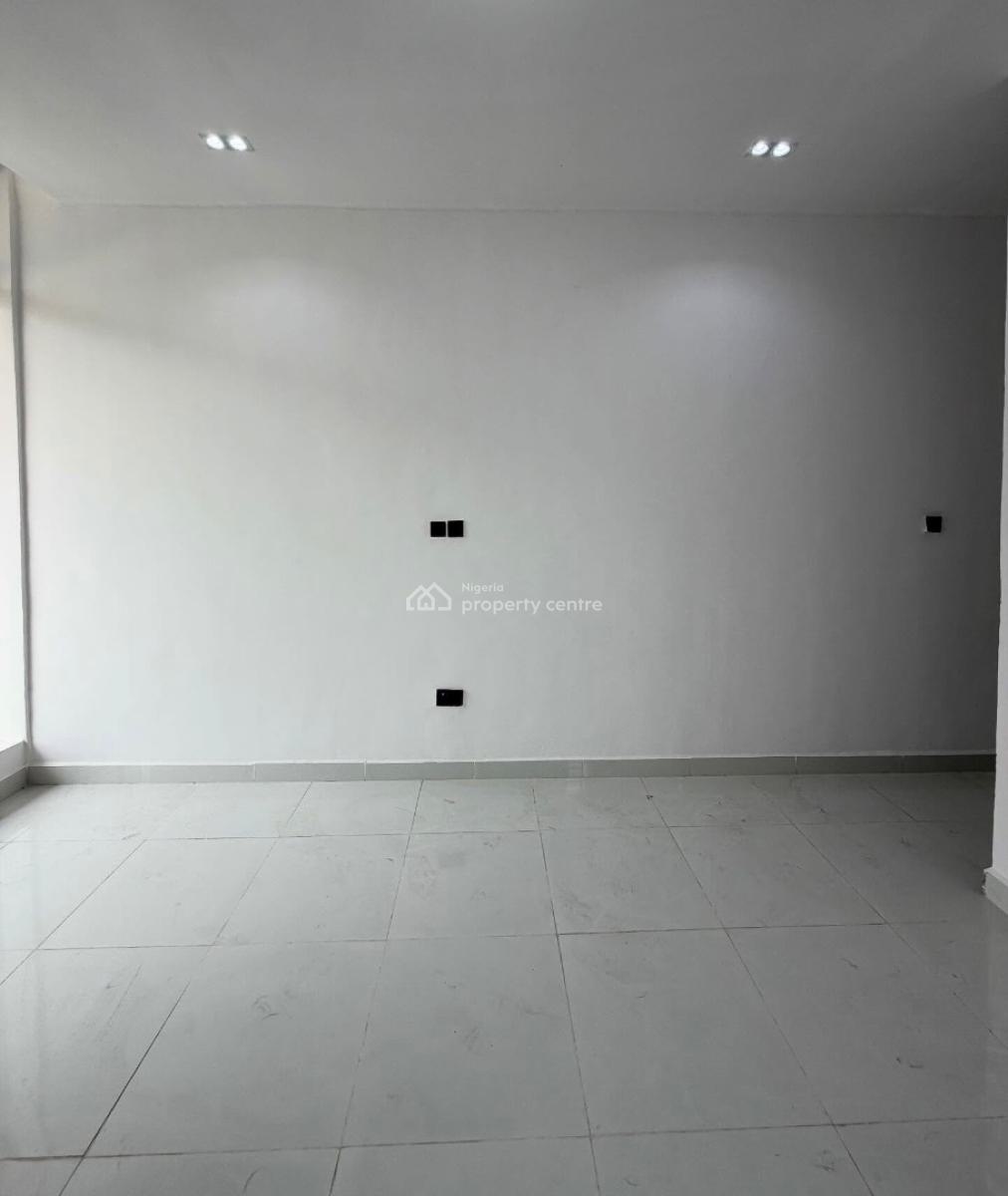 Lovely 2 Bedroom Apartment with Bq, Ologolo, Lekki, Lagos, Block of Flats for Sale