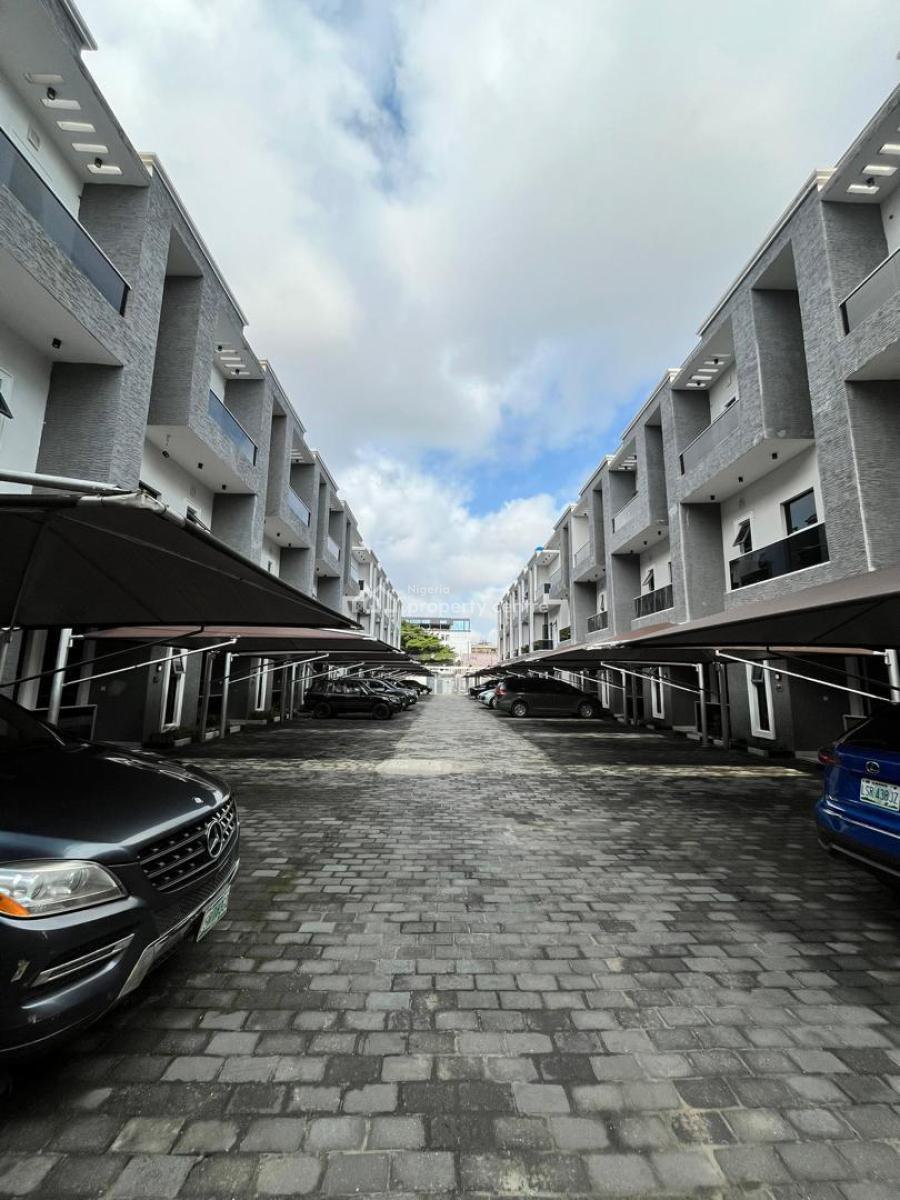 4-bedroom Terrace with Bq, Victoria Island (vi), Lagos, Terraced Duplex for Sale