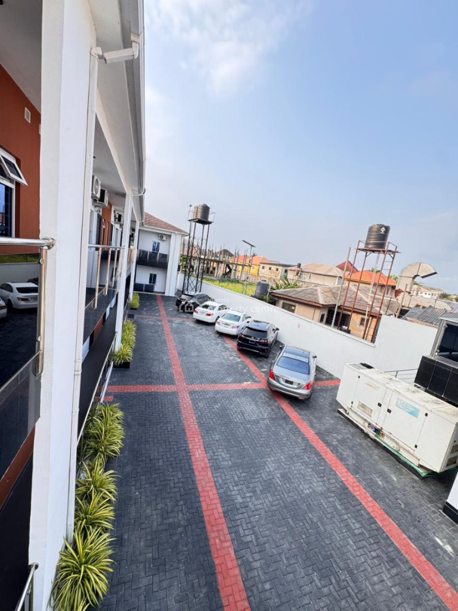 1 Bedroom Luxury Apartment, 4 Gbemisola Close, Vintage Estate,, Sangotedo, Ajah, Lagos, Mini Flat (room and Parlour) Short Let