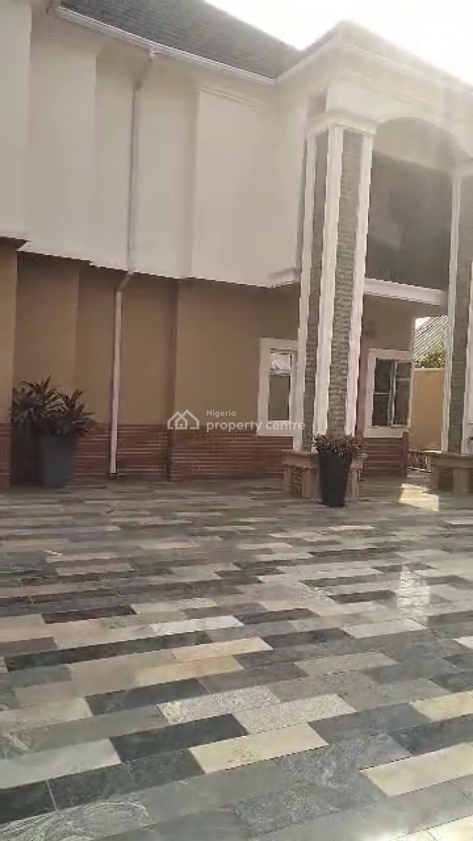 6 Bedroom Detached Duplex, Magodo, Lagos, Detached Duplex for Sale