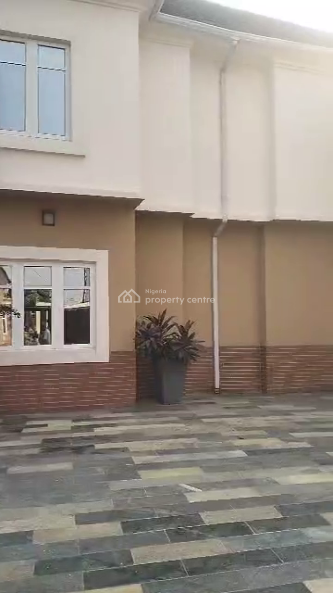 6 Bedroom Detached Duplex, Magodo, Lagos, Detached Duplex for Sale