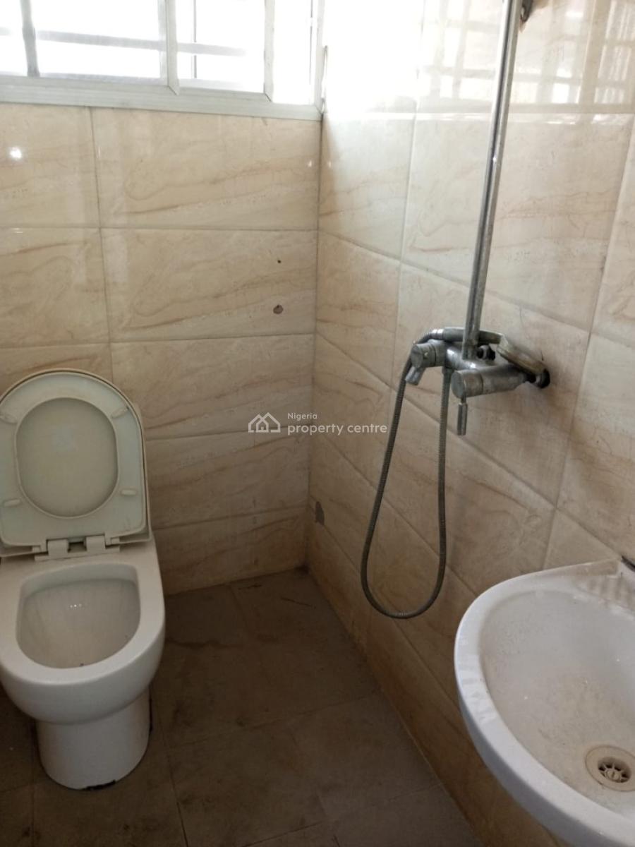 2 Bedroom Inside an Estate with 24/7 Light, Osapa London, Osapa, Lekki, Lagos, Flat / Apartment for Rent