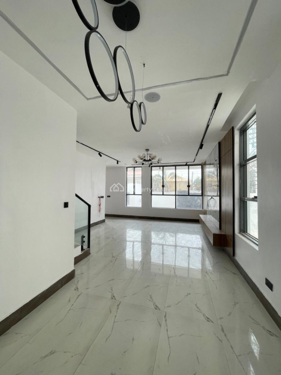 Luxury 2  Bedroom Apartment, Lekki Phase 1, Lekki, Lagos, Detached Duplex for Sale