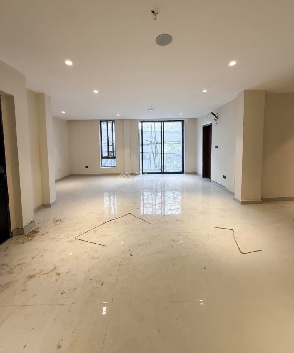 Lovely 2 Bedroom Apartment with Bq, Lekki Phase 1, Lekki Phase 1, Lekki, Lagos, Block of Flats for Sale