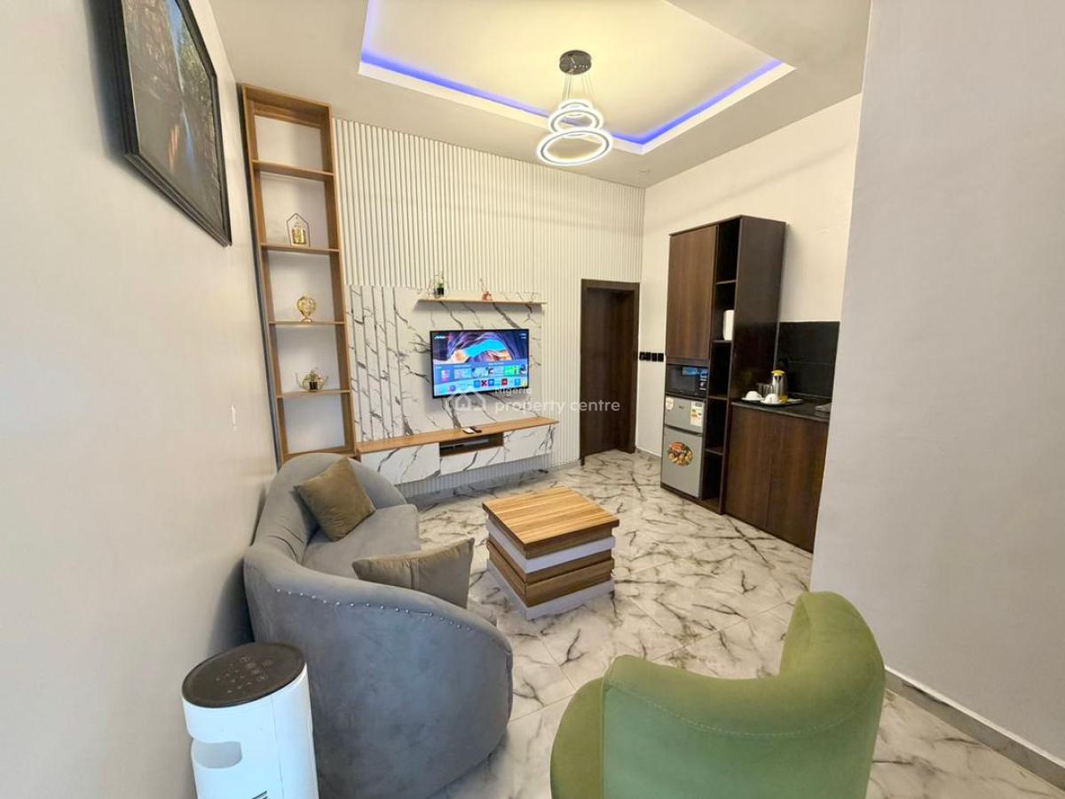 1 Bedroom Apartment, 4 Gbemisola Close, Vintage Estate,, Sangotedo, Ajah, Lagos, Mini Flat (room and Parlour) Short Let
