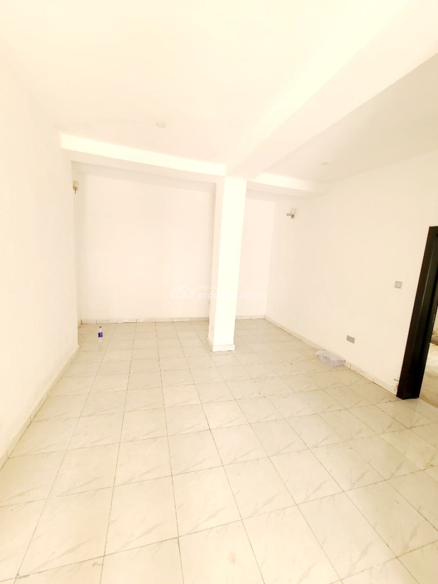 Spacious 2 Bedroom Flat, Ilasan, Ilasan, Lekki, Lagos, Flat / Apartment for Rent