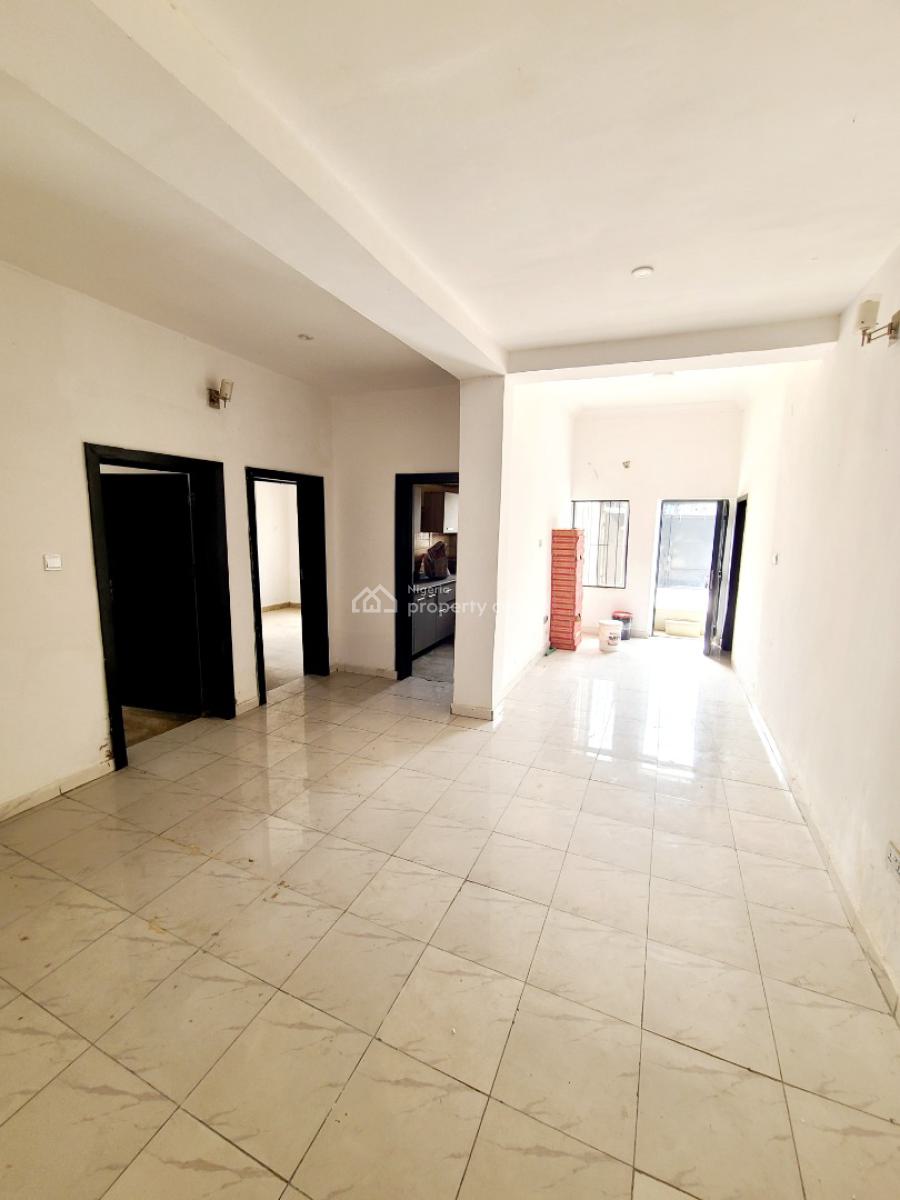 Spacious 2 Bedroom Flat, Ilasan, Ilasan, Lekki, Lagos, Flat / Apartment for Rent