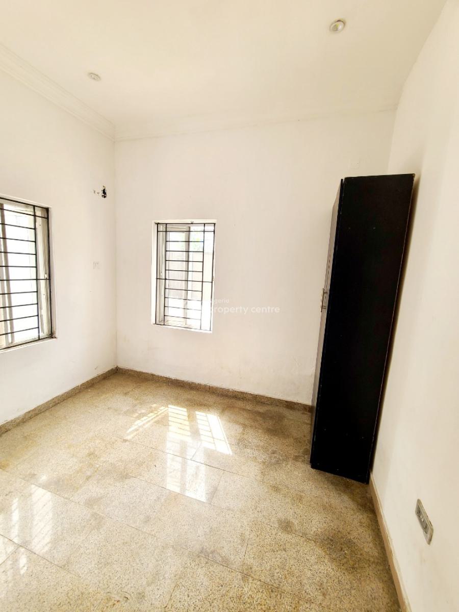 Spacious 2 Bedroom Flat, Ilasan, Ilasan, Lekki, Lagos, Flat / Apartment for Rent
