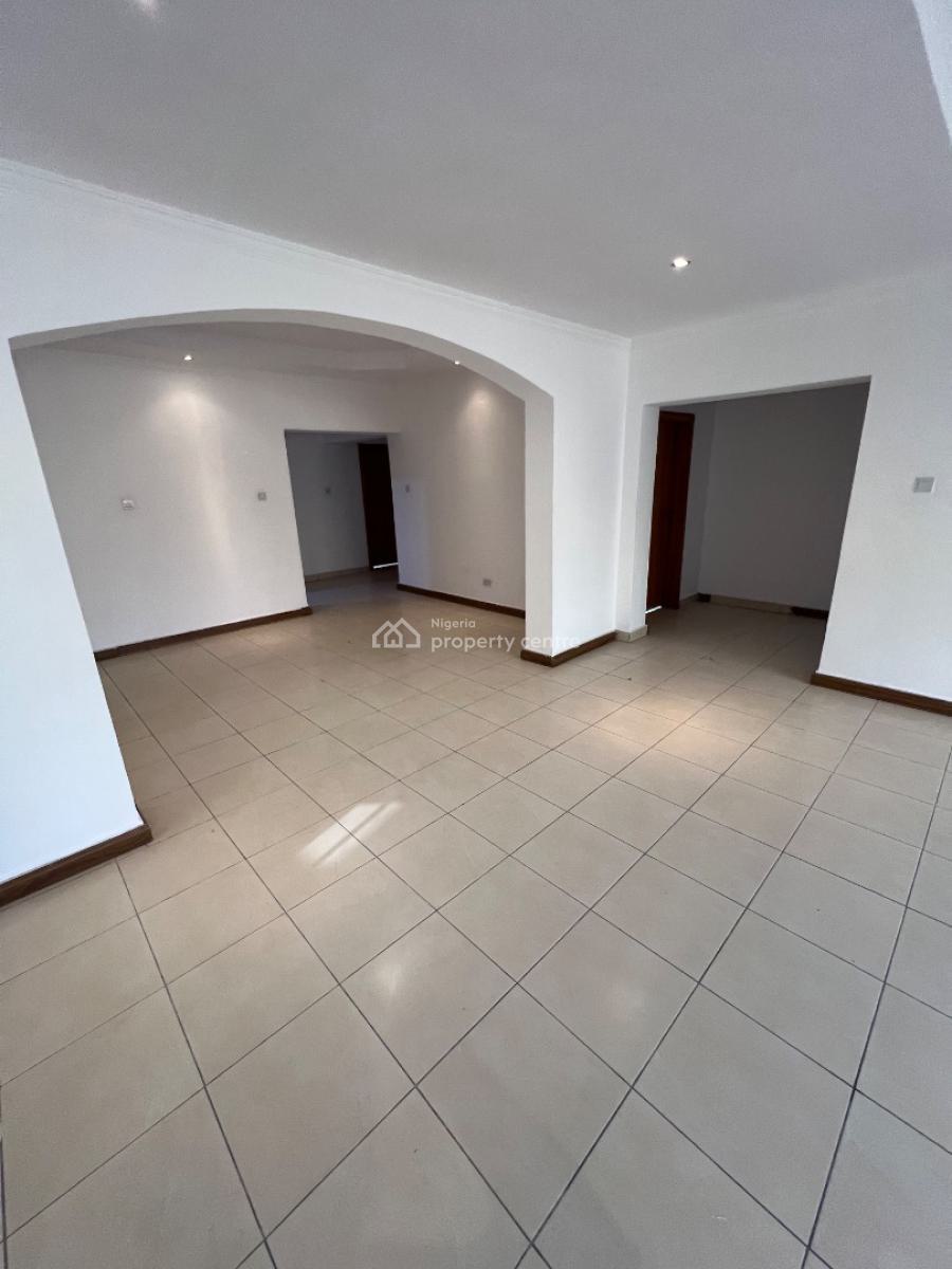 Massive and Brand New 4-bedroom Maisonette with Bq, Lekki Phase 1, Lekki, Lagos, Flat / Apartment for Rent