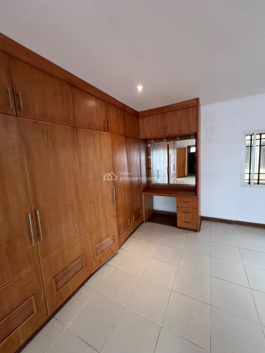 Massive and Brand New 4-bedroom Maisonette with Bq, Lekki Phase 1, Lekki, Lagos, Flat / Apartment for Rent