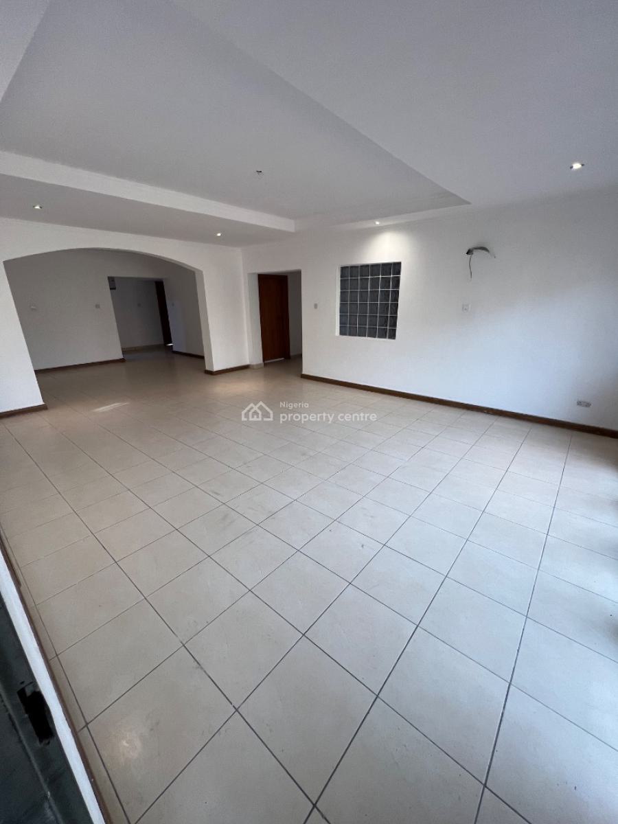 Massive and Brand New 4-bedroom Maisonette with Bq, Lekki Phase 1, Lekki, Lagos, Flat / Apartment for Rent