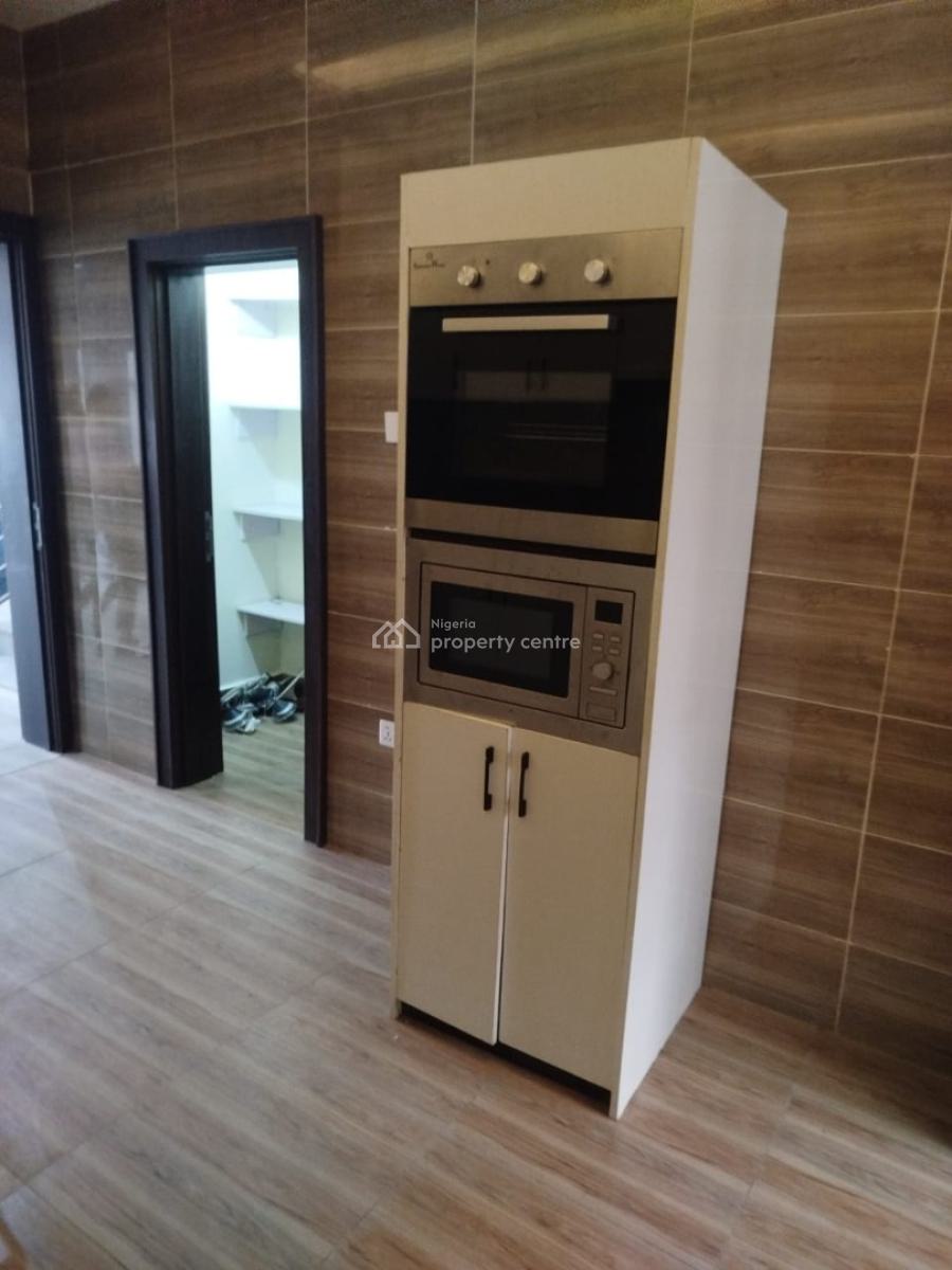 Well Built 4 Bedrooms Terrace Duplex,bq & Partly-furnished Kitchen, Gilmor Area, Jahi, Abuja, Terraced Duplex for Rent