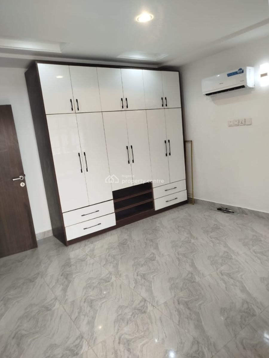 Well Built 4 Bedrooms Terrace Duplex,bq & Partly-furnished Kitchen, Gilmor Area, Jahi, Abuja, Terraced Duplex for Rent