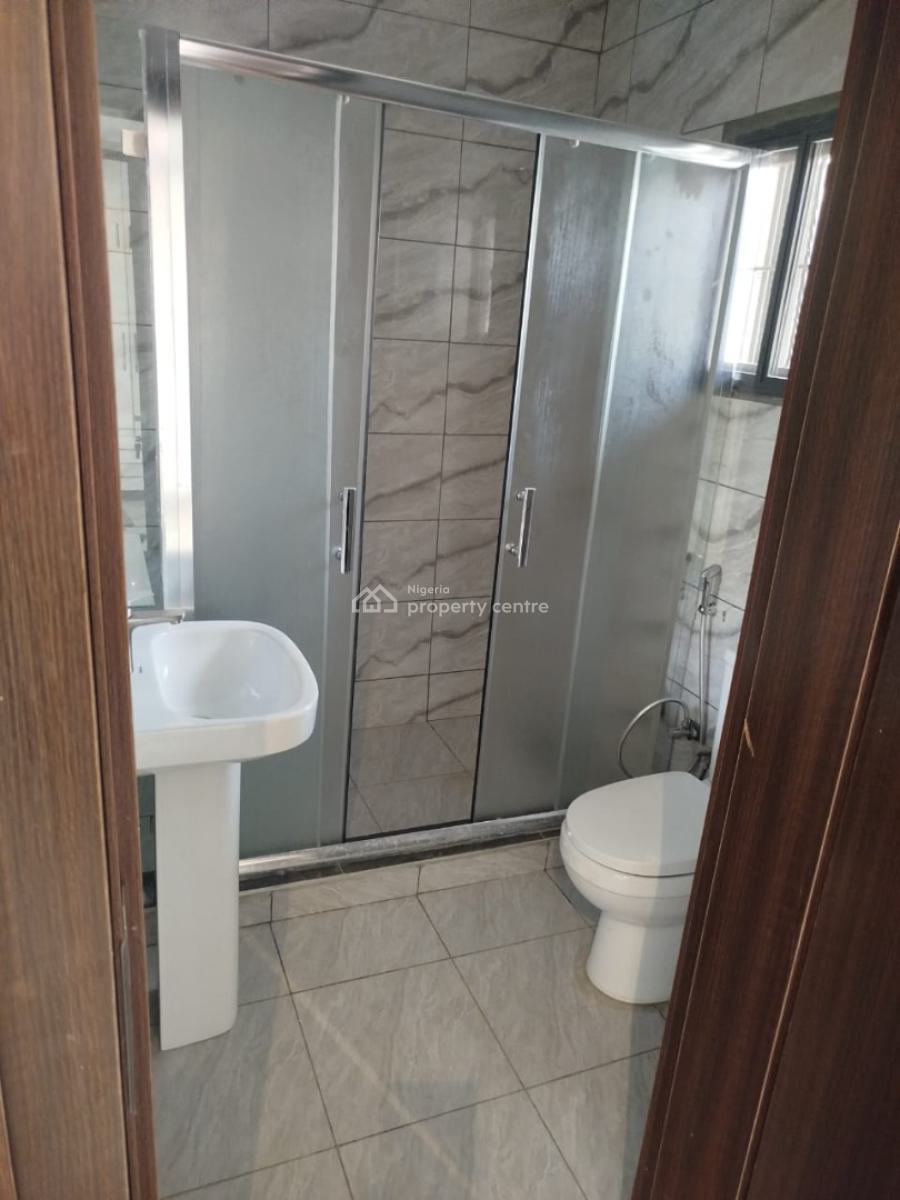 Well Built 4 Bedrooms Terrace Duplex,bq & Partly-furnished Kitchen, Gilmor Area, Jahi, Abuja, Terraced Duplex for Rent