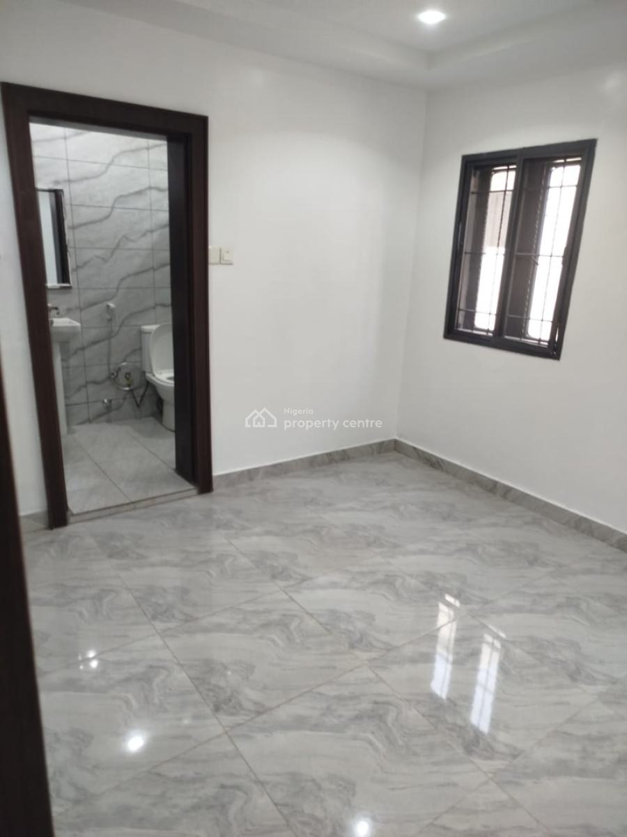 Well Built 4 Bedrooms Terrace Duplex,bq & Partly-furnished Kitchen, Gilmor Area, Jahi, Abuja, Terraced Duplex for Rent