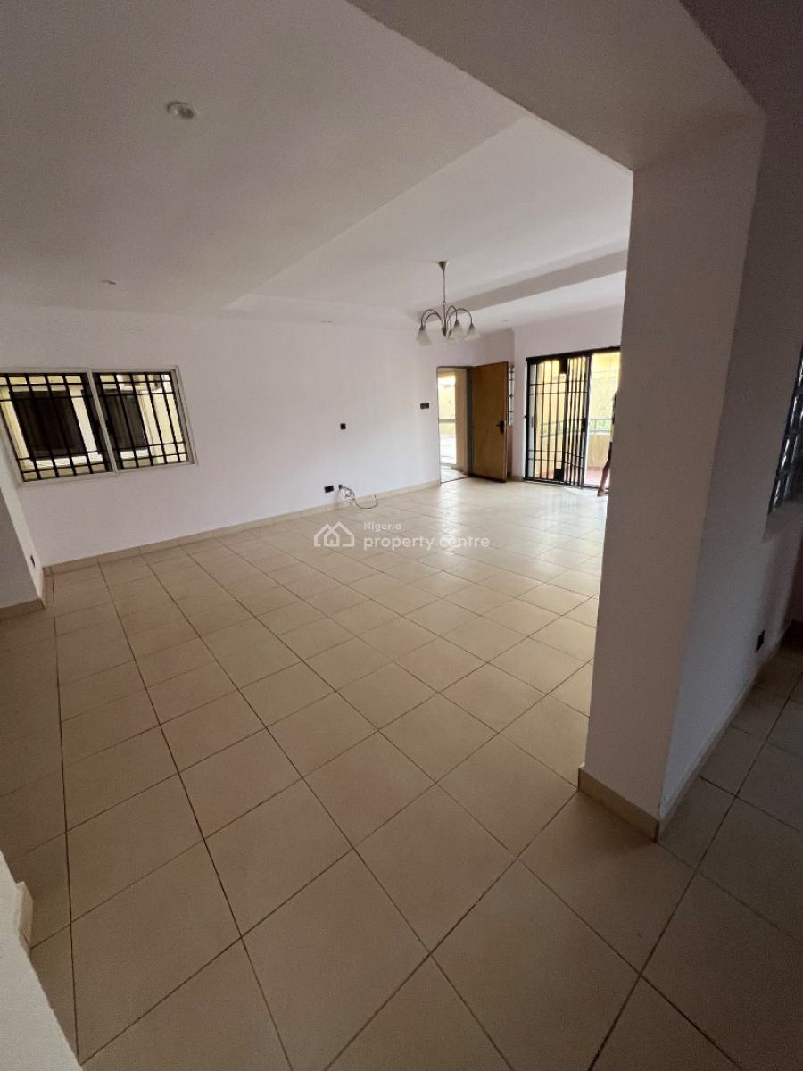 Massive and Brand New 3-bedroom with Bq, Lekki Phase 1, Lekki, Lagos, Flat / Apartment for Rent