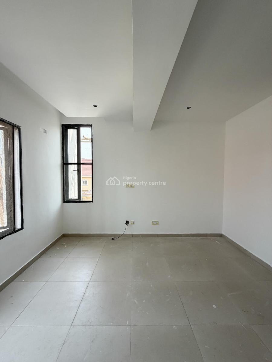 Lovely 3 Bedroom Apartment with Bq, Lekki Phase 1, Lekki, Lagos, Block of Flats for Sale