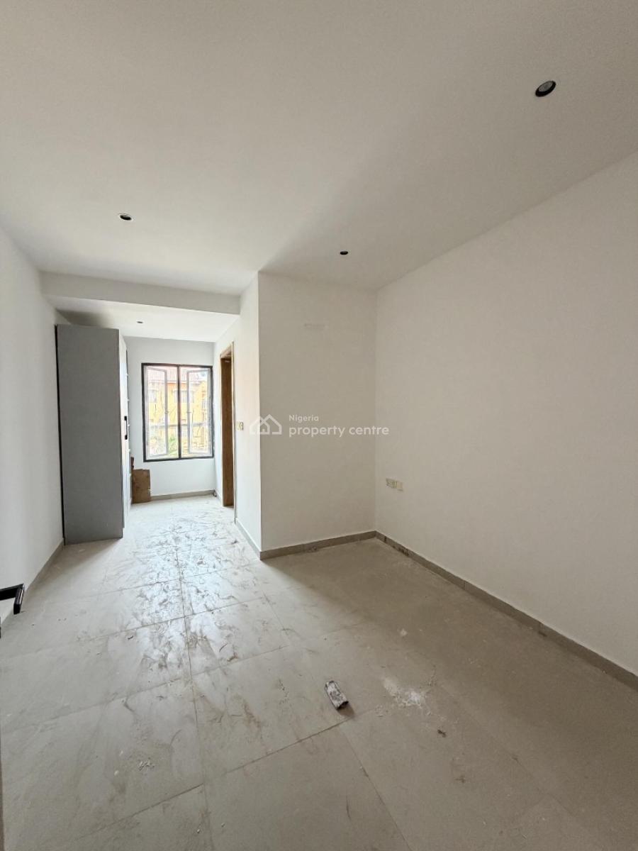 Lovely 3 Bedroom Apartment with Bq, Lekki Phase 1, Lekki, Lagos, Block of Flats for Sale