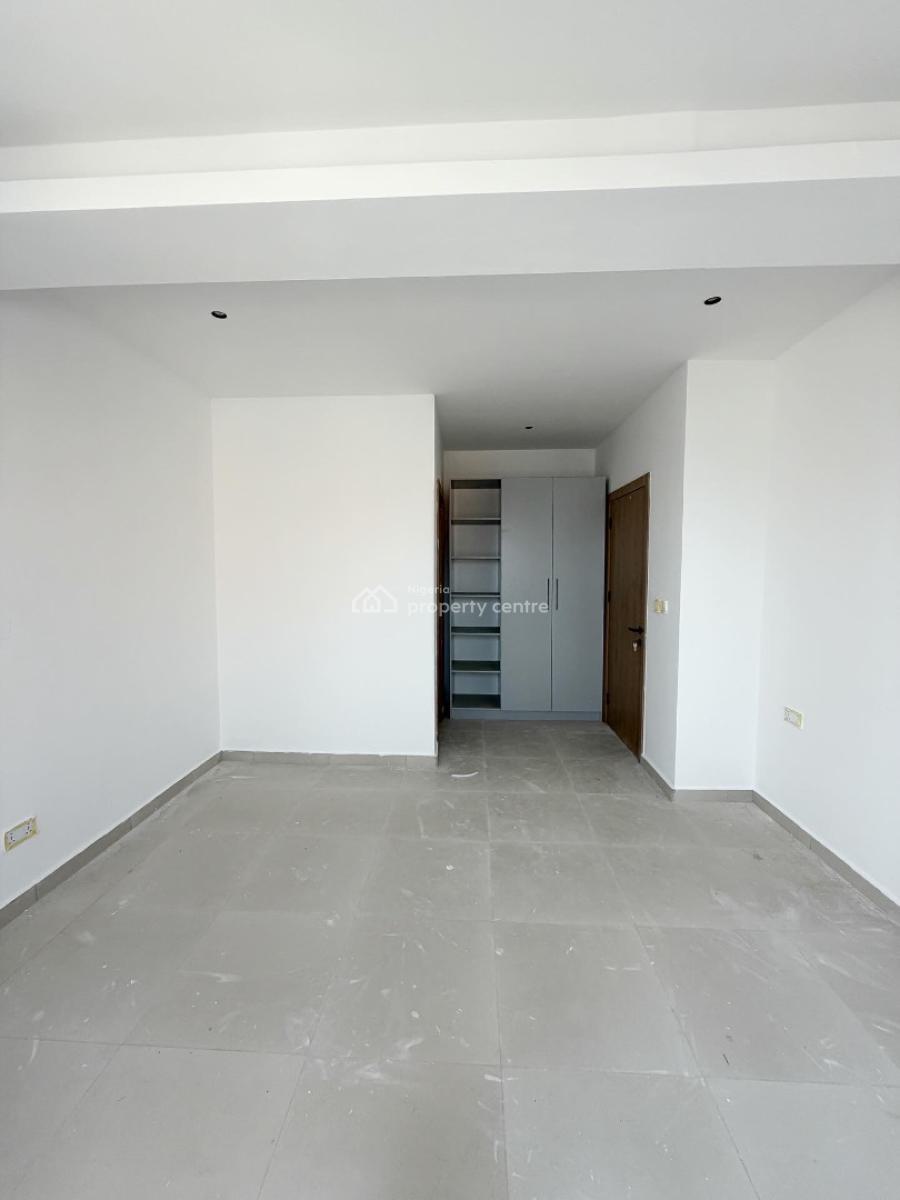 Lovely 3 Bedroom Apartment with Bq, Lekki Phase 1, Lekki, Lagos, Block of Flats for Sale