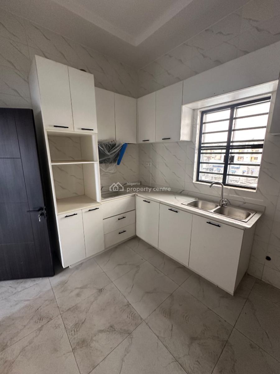 3 Bedroom Apartment, Surulere, Lagos, Flat / Apartment for Sale