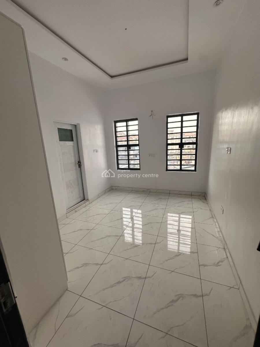 3 Bedroom Apartment, Surulere, Lagos, Flat / Apartment for Sale