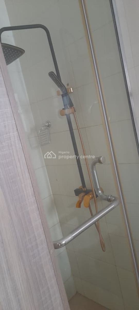 Newly Renovated 3 Bedroom Apartment, Horizon Height/ Spar Road, Lekki, Lagos, Flat / Apartment for Rent