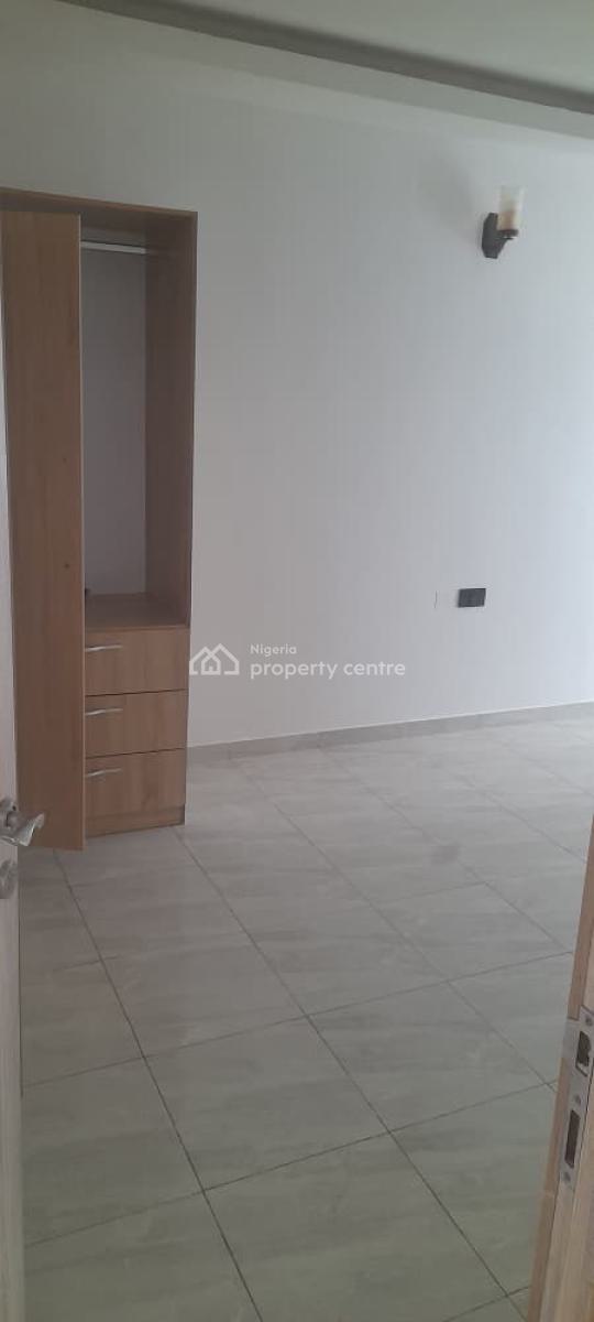 Newly Renovated 3 Bedroom Apartment, Horizon Height/ Spar Road, Lekki, Lagos, Flat / Apartment for Rent