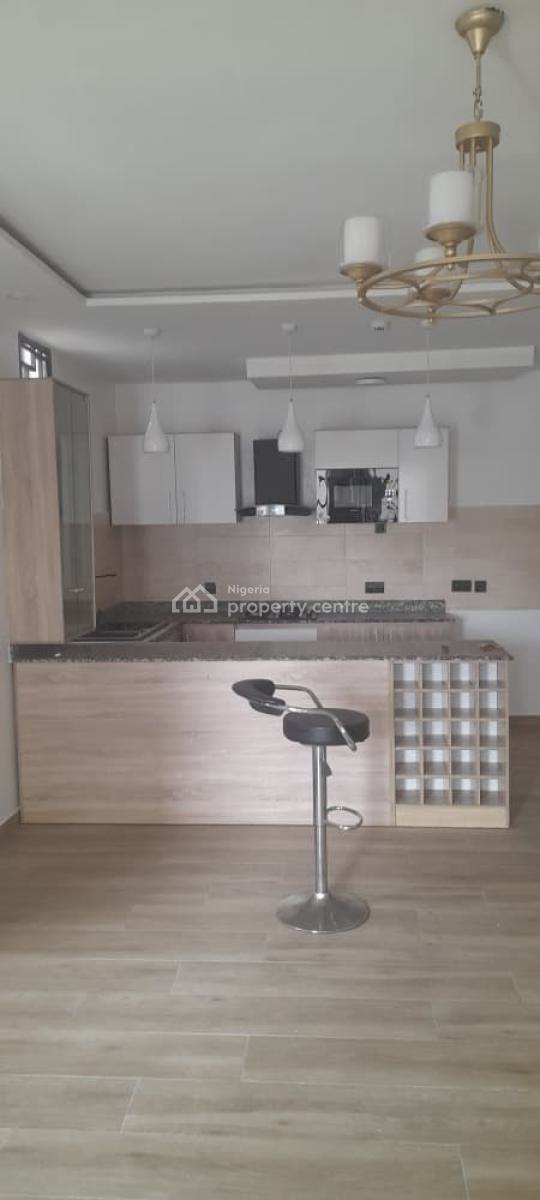 Newly Renovated 3 Bedroom Apartment, Horizon Height/ Spar Road, Lekki, Lagos, Flat / Apartment for Rent