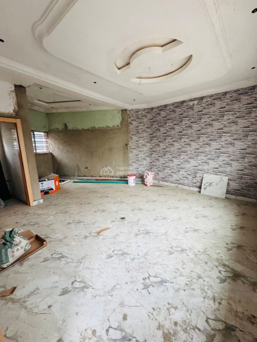 Renovated 3 Bedroom Semi Detached Duplex with Bq, Gra Phase 1, Magodo, Lagos, Semi-detached Duplex for Sale