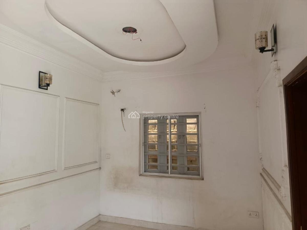 Well Maintained 1 Bedroom Apartment, Off Palace Road, Ikate Elegushi, Lekki, Lagos, Mini Flat (room and Parlour) for Rent