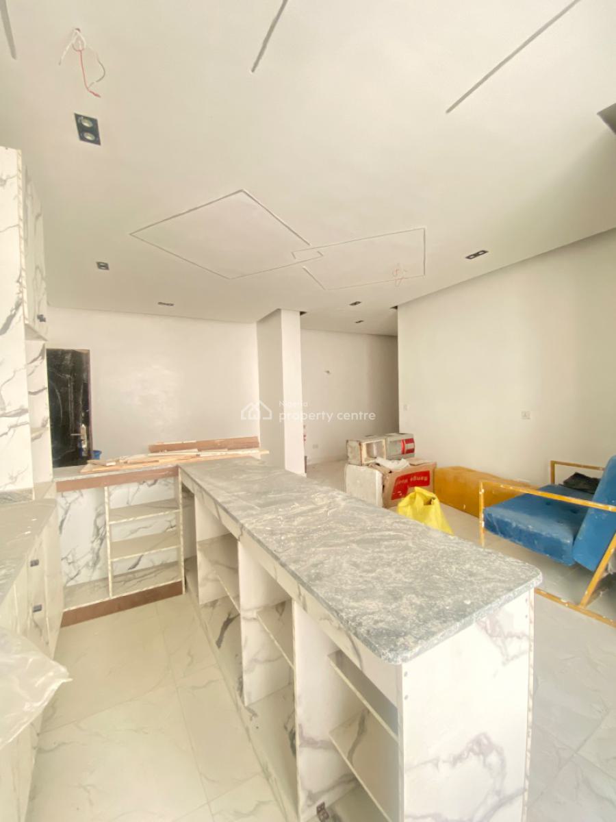 2 Bedroom Apartment in a Serviced Estate, Ikate, Ikate Elegushi, Lekki, Lagos, Flat / Apartment for Rent