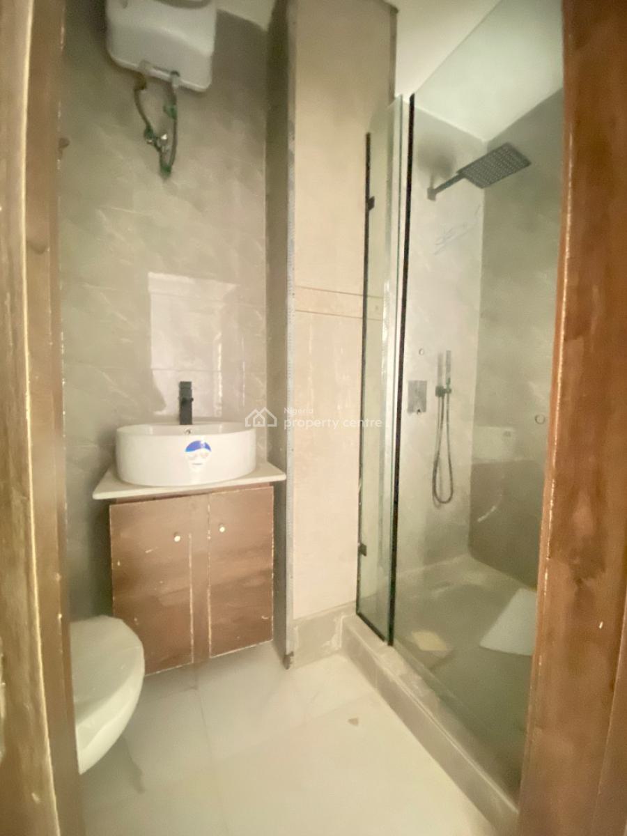 2 Bedroom Apartment in a Serviced Estate, Ikate, Ikate Elegushi, Lekki, Lagos, Flat / Apartment for Rent