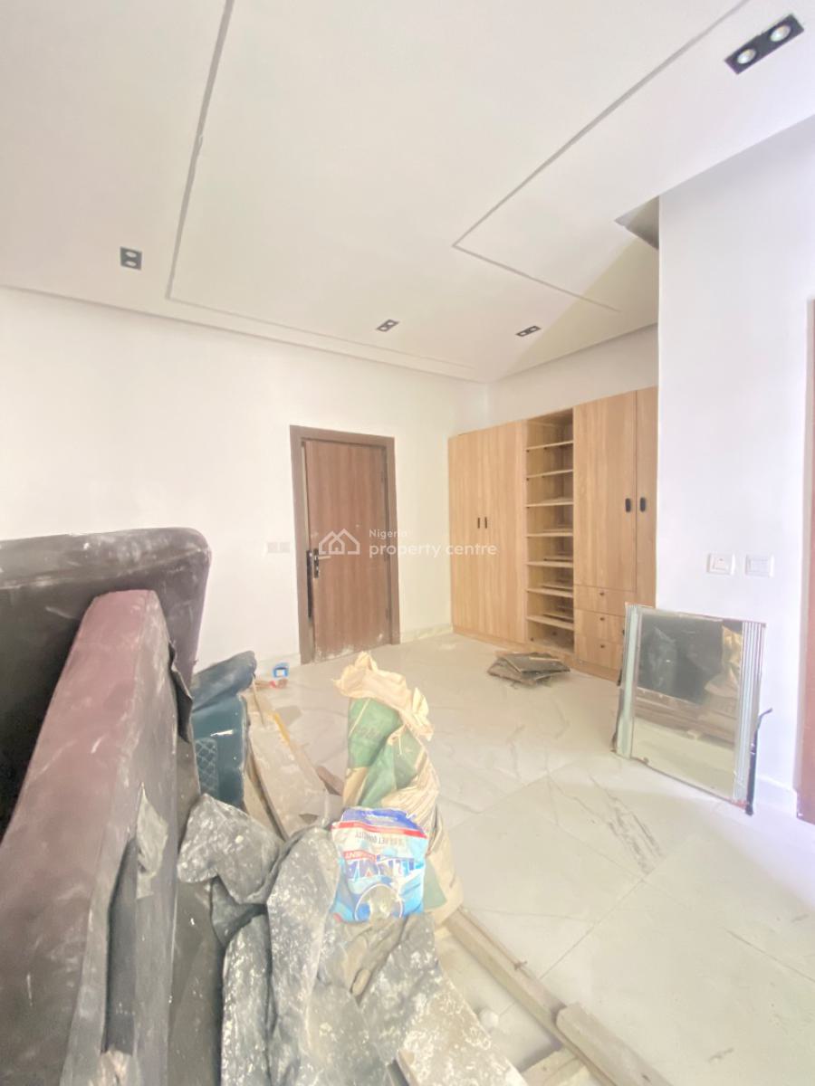 2 Bedroom Apartment in a Serviced Estate, Ikate, Ikate Elegushi, Lekki, Lagos, Flat / Apartment for Rent