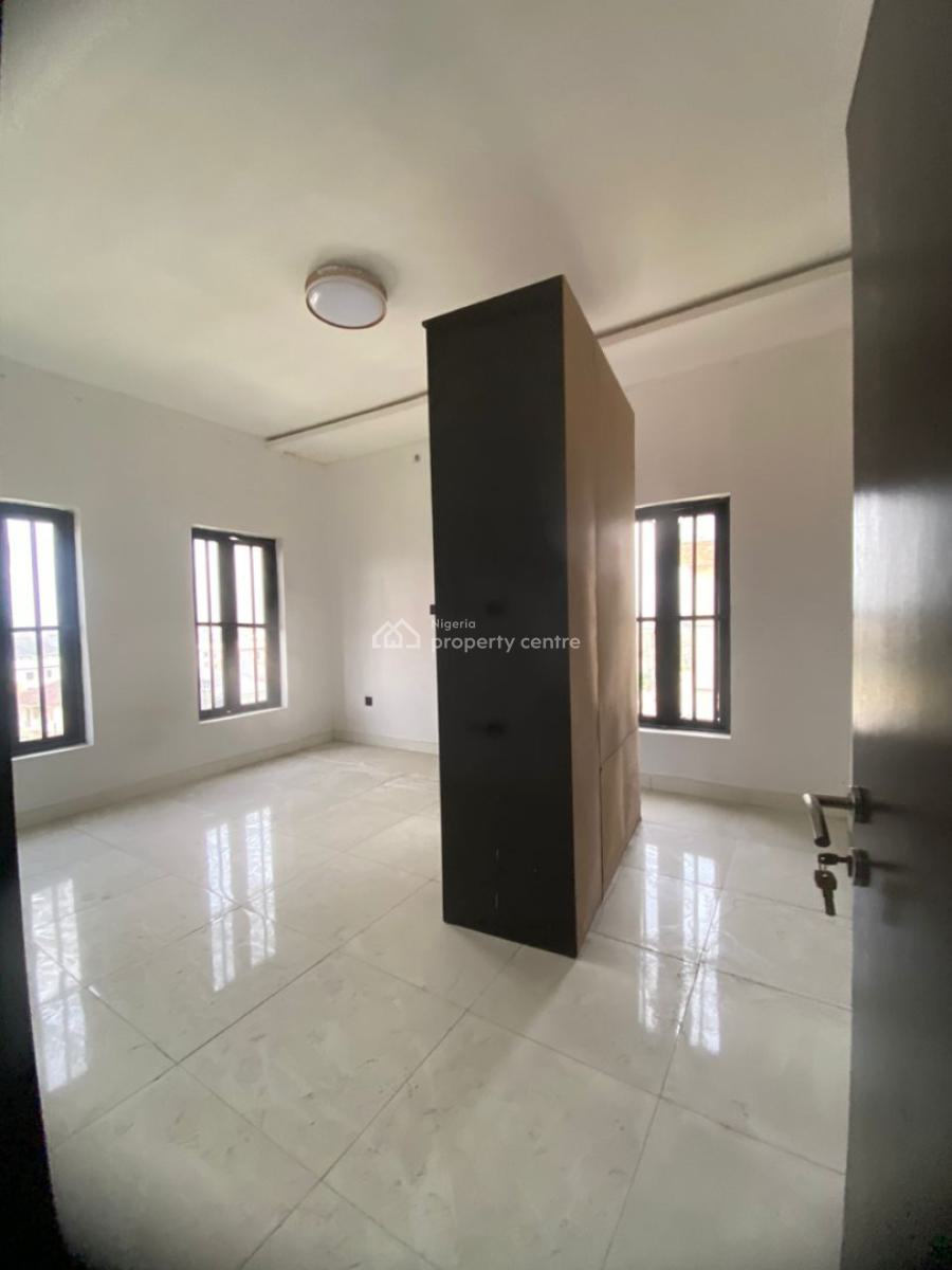 3 Bedroom Apartment with Penthouse, Ikate, Lekki, Lagos, Flat / Apartment for Rent