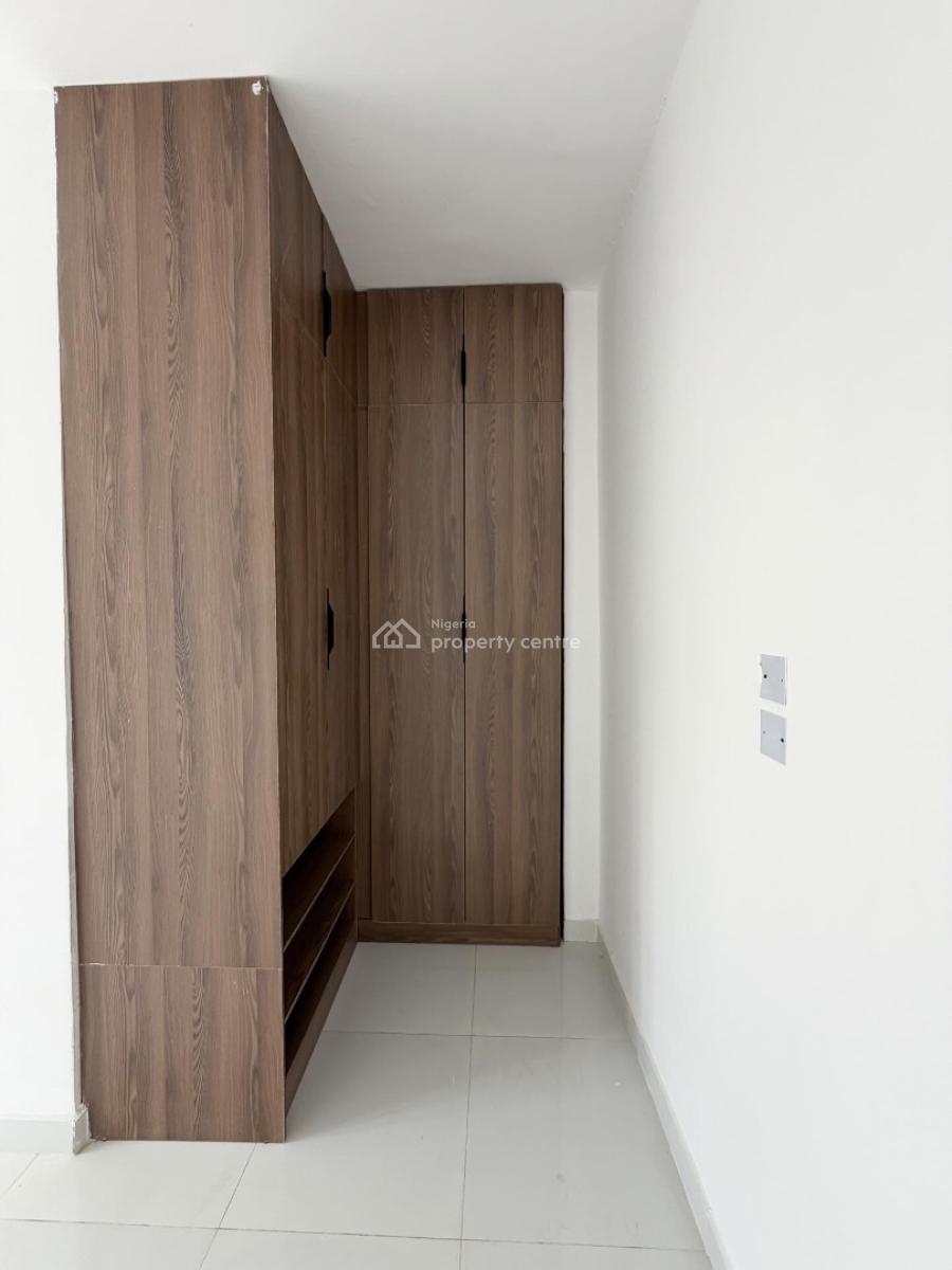 Lovely 3 Bedroom Apartment, Lekki Phase 1, Lekki Phase 1, Lekki, Lagos, Block of Flats for Sale