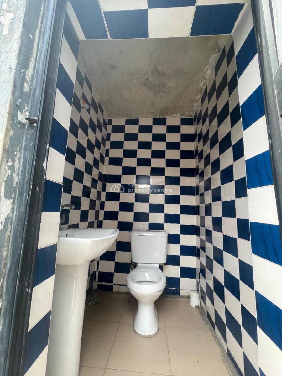Commercial Space, Lekki Phase 1, Lekki, Lagos, Commercial Property for Rent