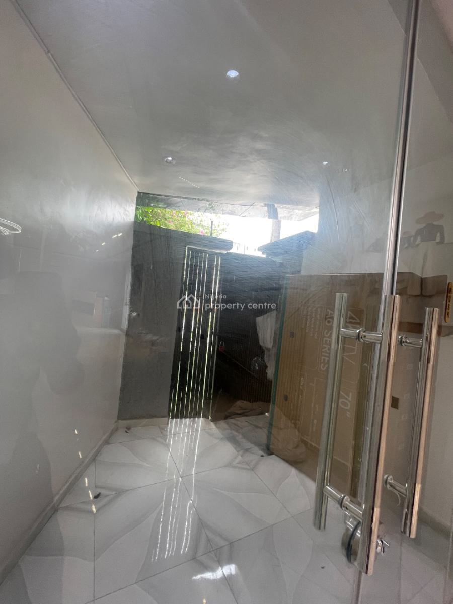 Commercial Space, Lekki Phase 1, Lekki, Lagos, Commercial Property for Rent